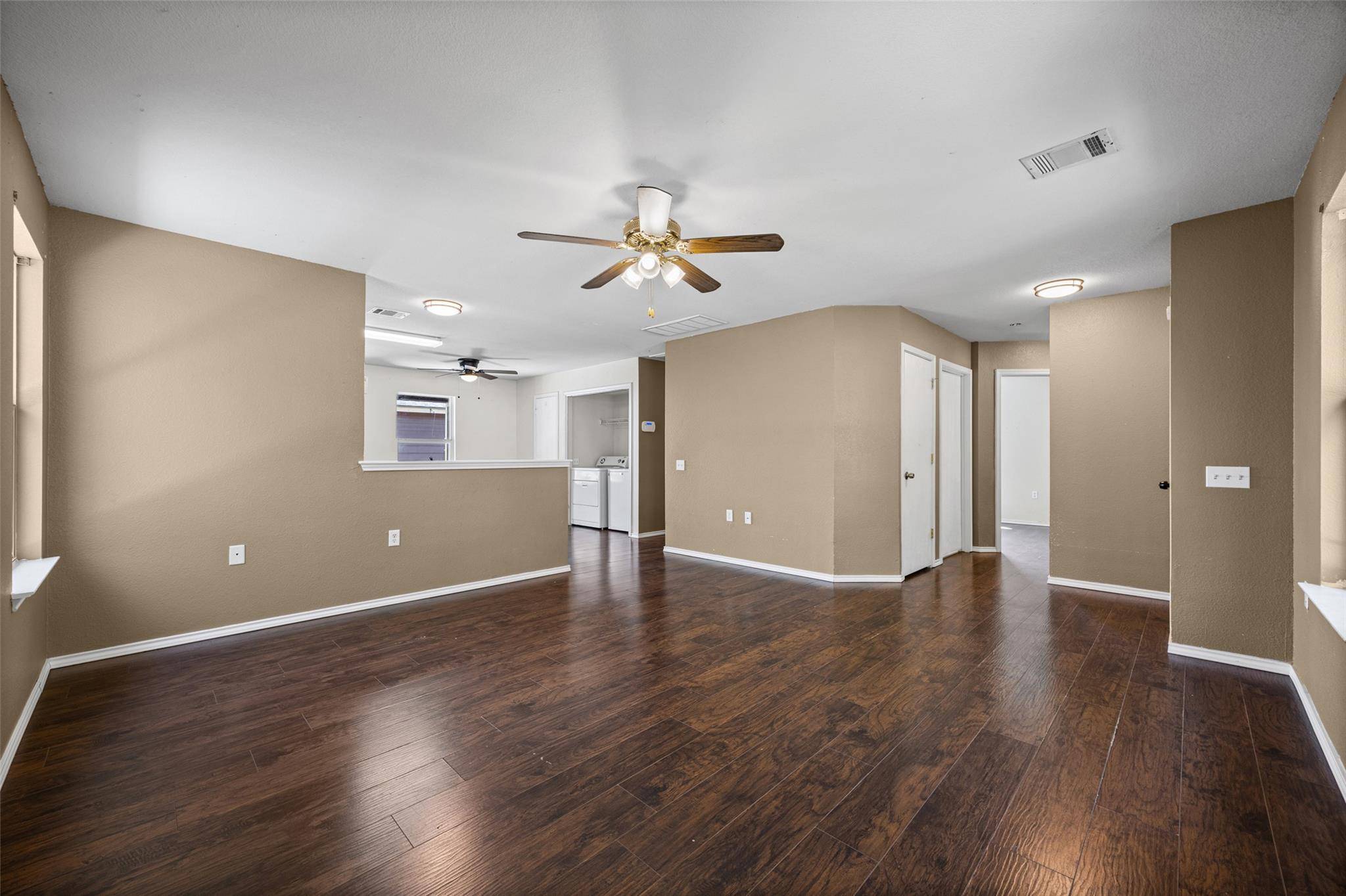 17816 Powder Creek DR, Manor, TX 78653
