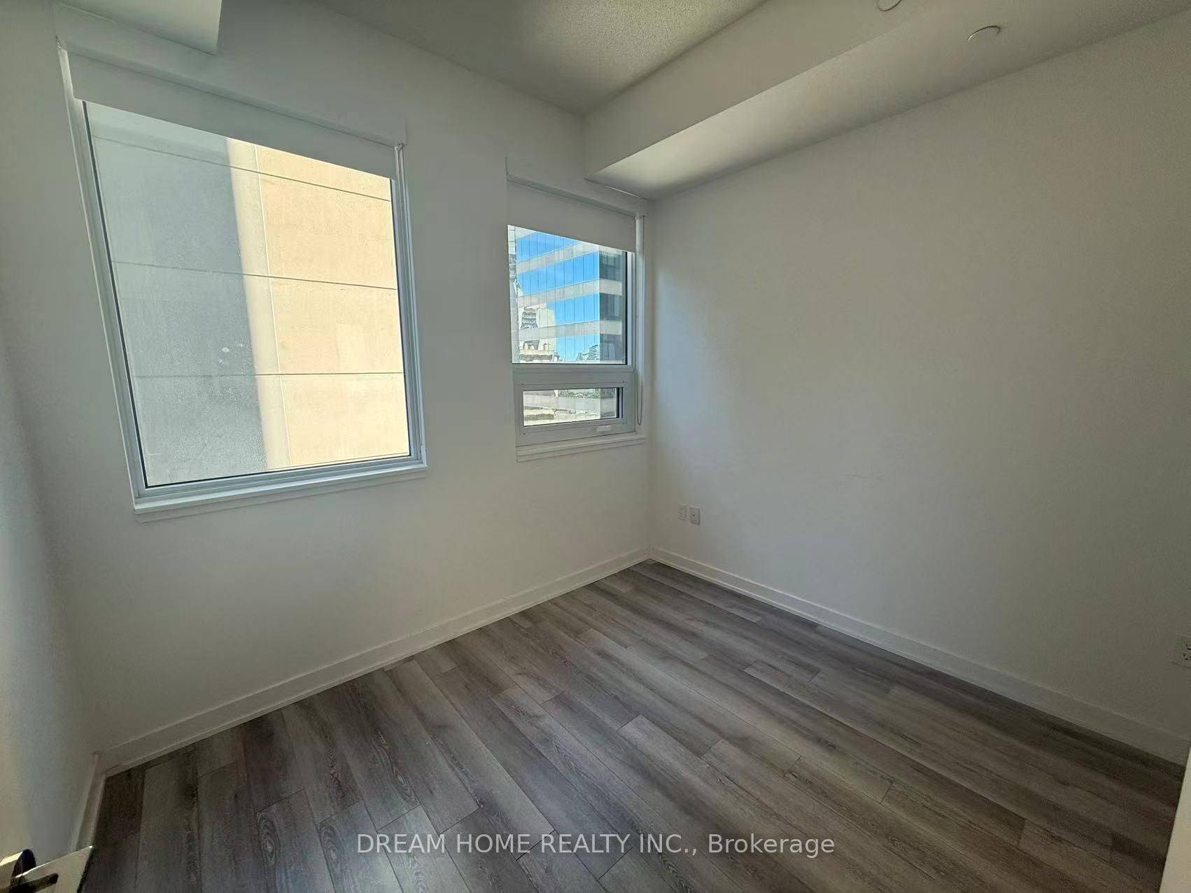 238 simcoe ST #702, Toronto C01, ON M5T 0E2