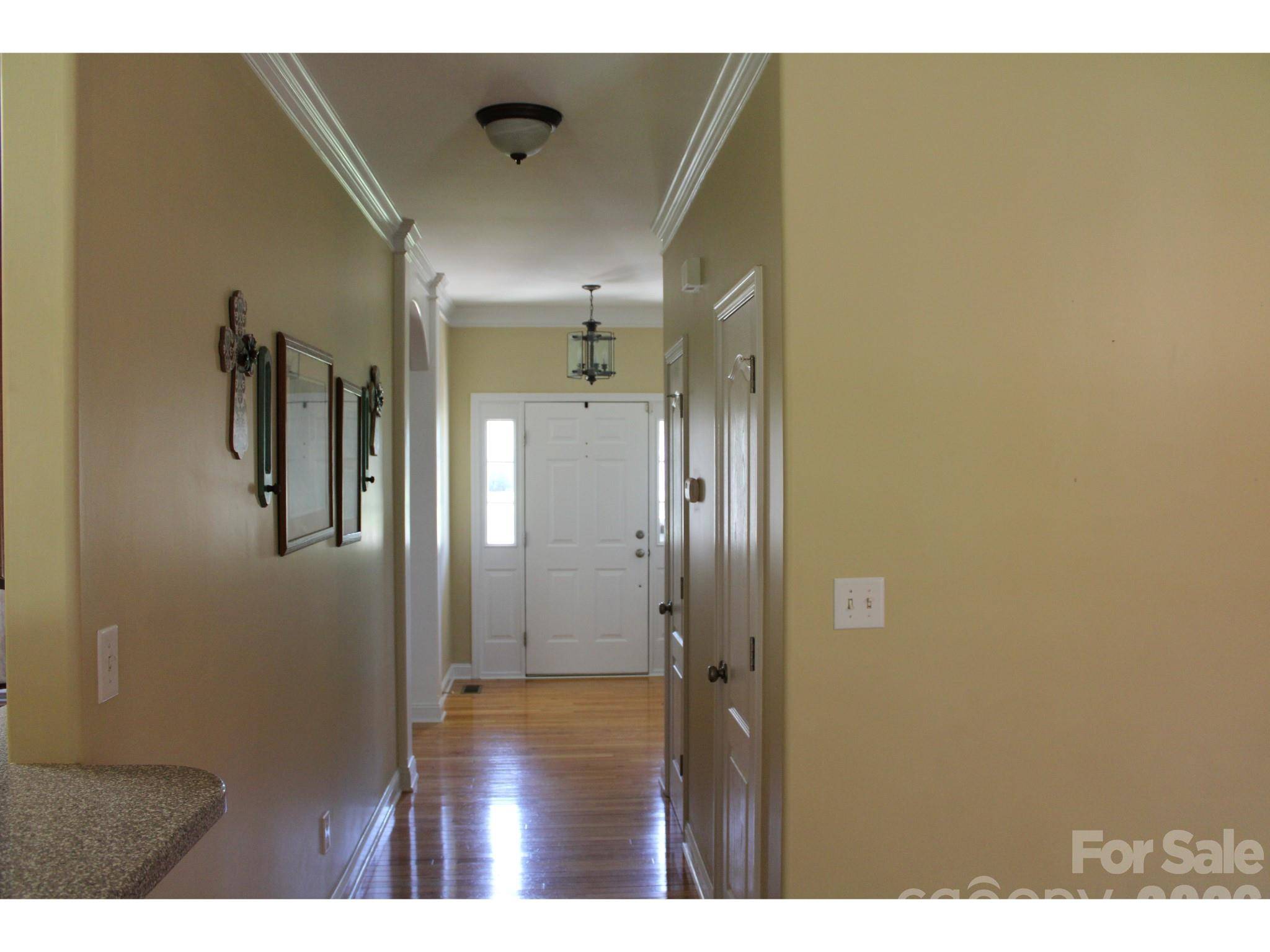 1058 N Lilac LN, Salisbury, NC 28147