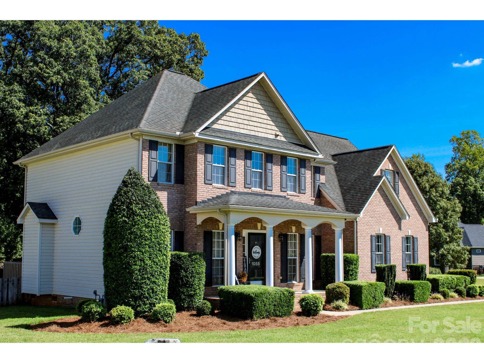 1058 N Lilac LN, Salisbury, NC 28147
