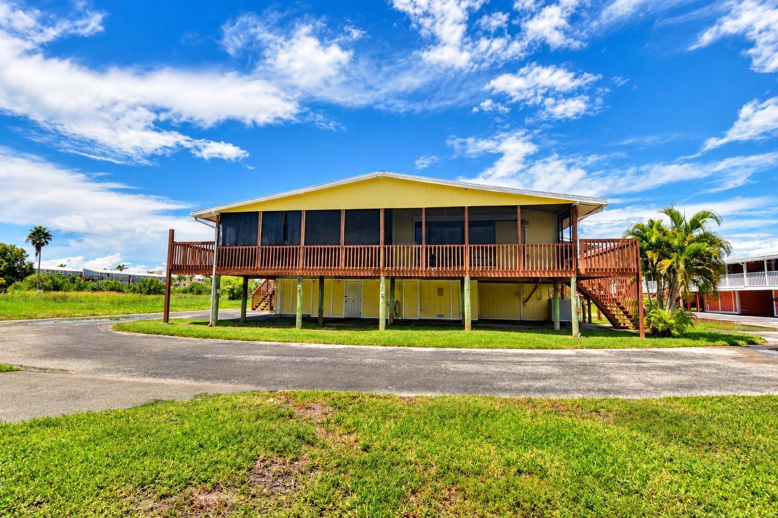 202 BROADWAY ST E #400, Everglades City, FL 34139