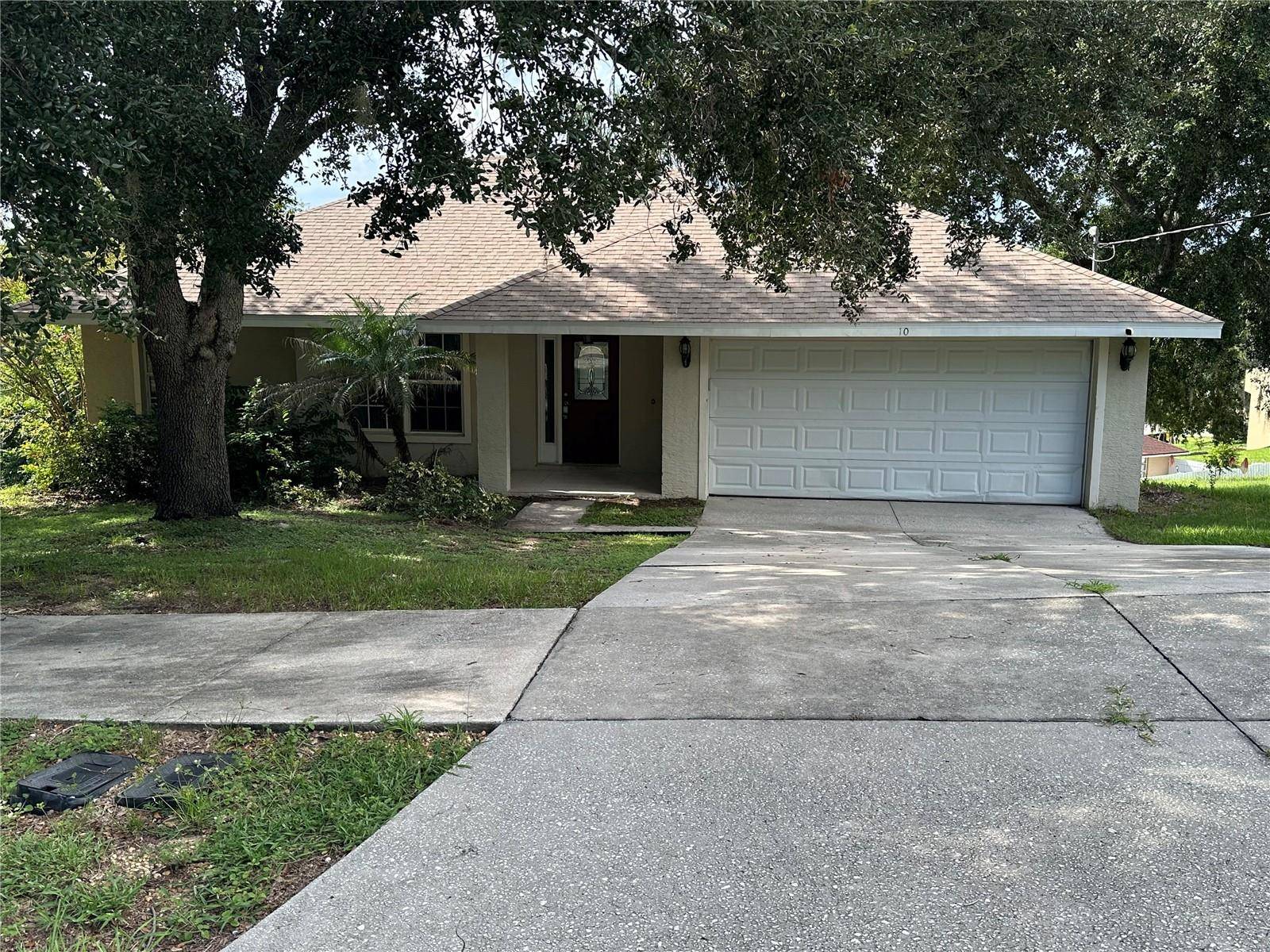 10 SUNNYSIDE DR, Clermont, FL 34711