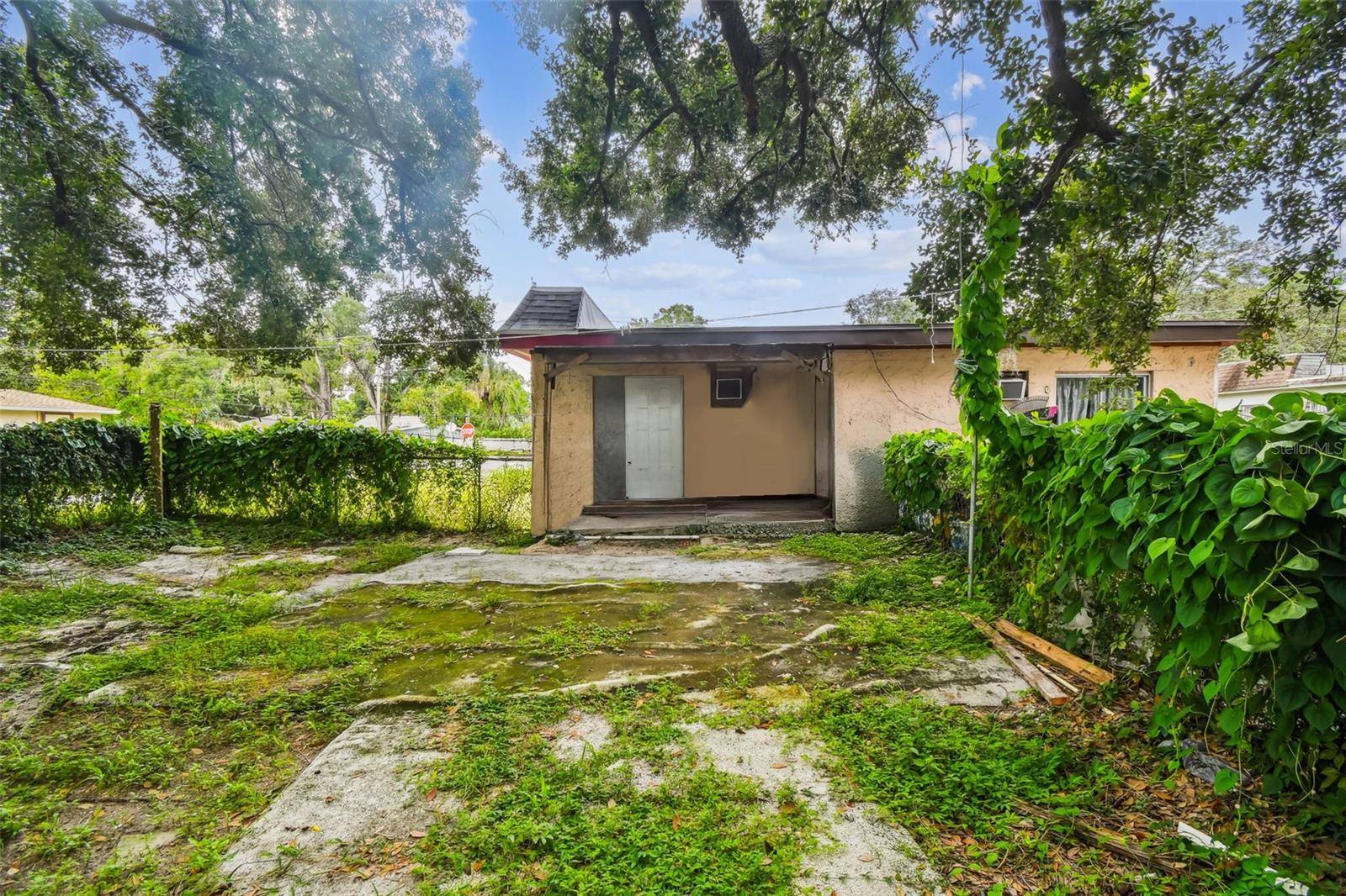9318 N 11TH ST, Tampa, FL 33612