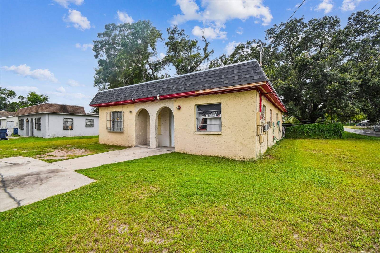 9318 N 11TH ST, Tampa, FL 33612