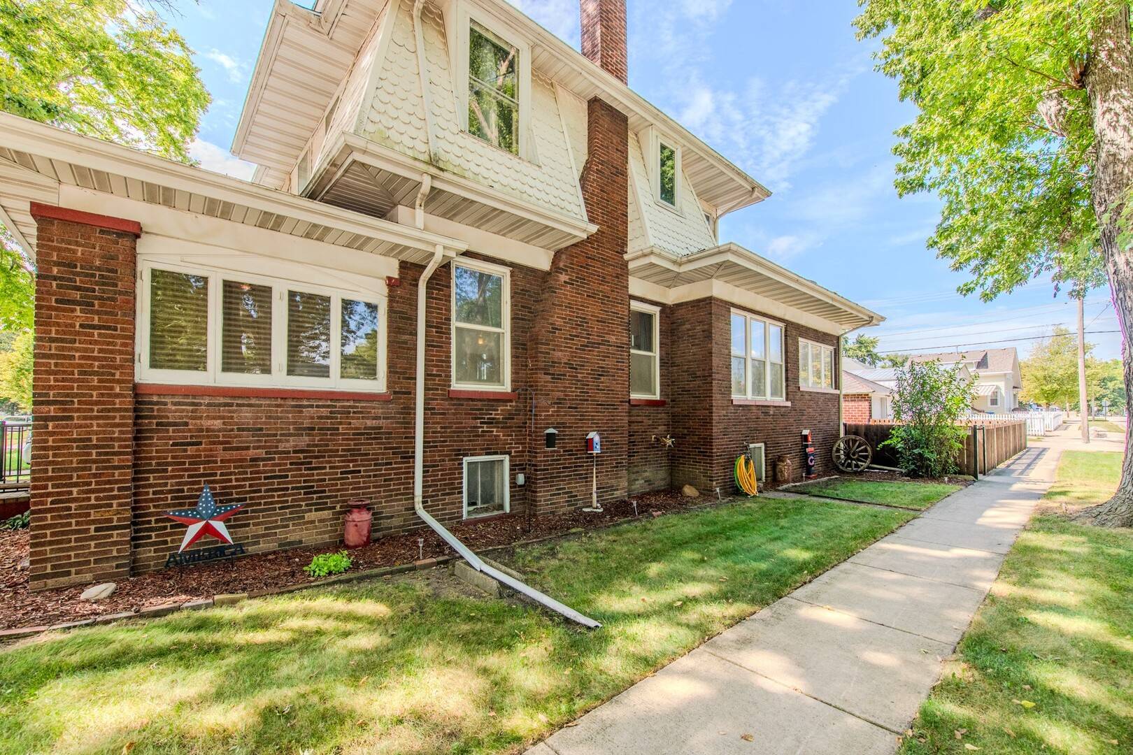 426 E Jefferson ST, Morris, IL 60450