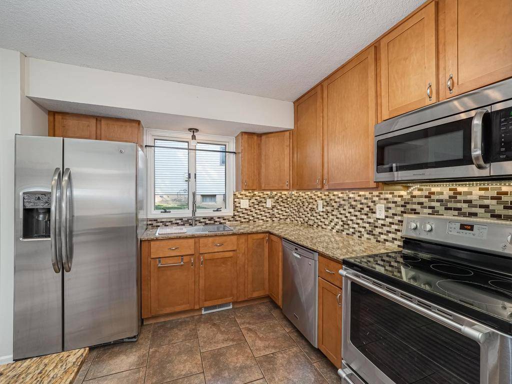 1567 Humboldt AVE, West Saint Paul, MN 55118