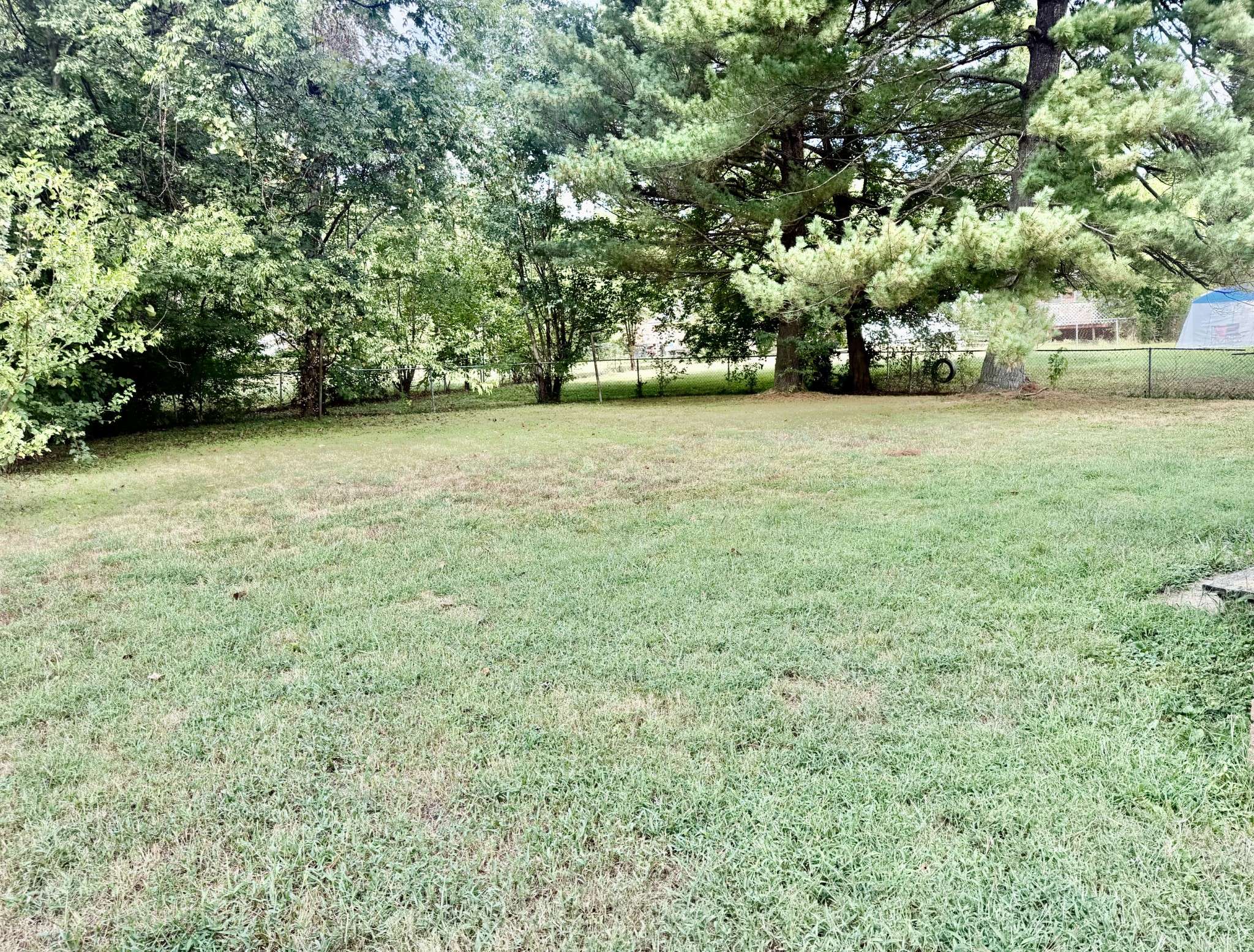 125 Boxwood Dr, Hopkinsville, KY 42240