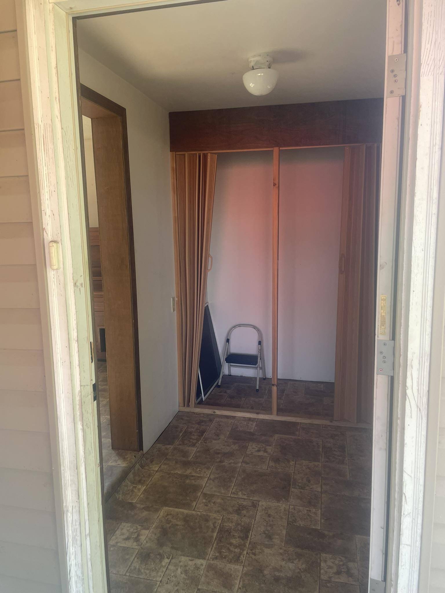 1107 Main, Kiowa, KS 67070
