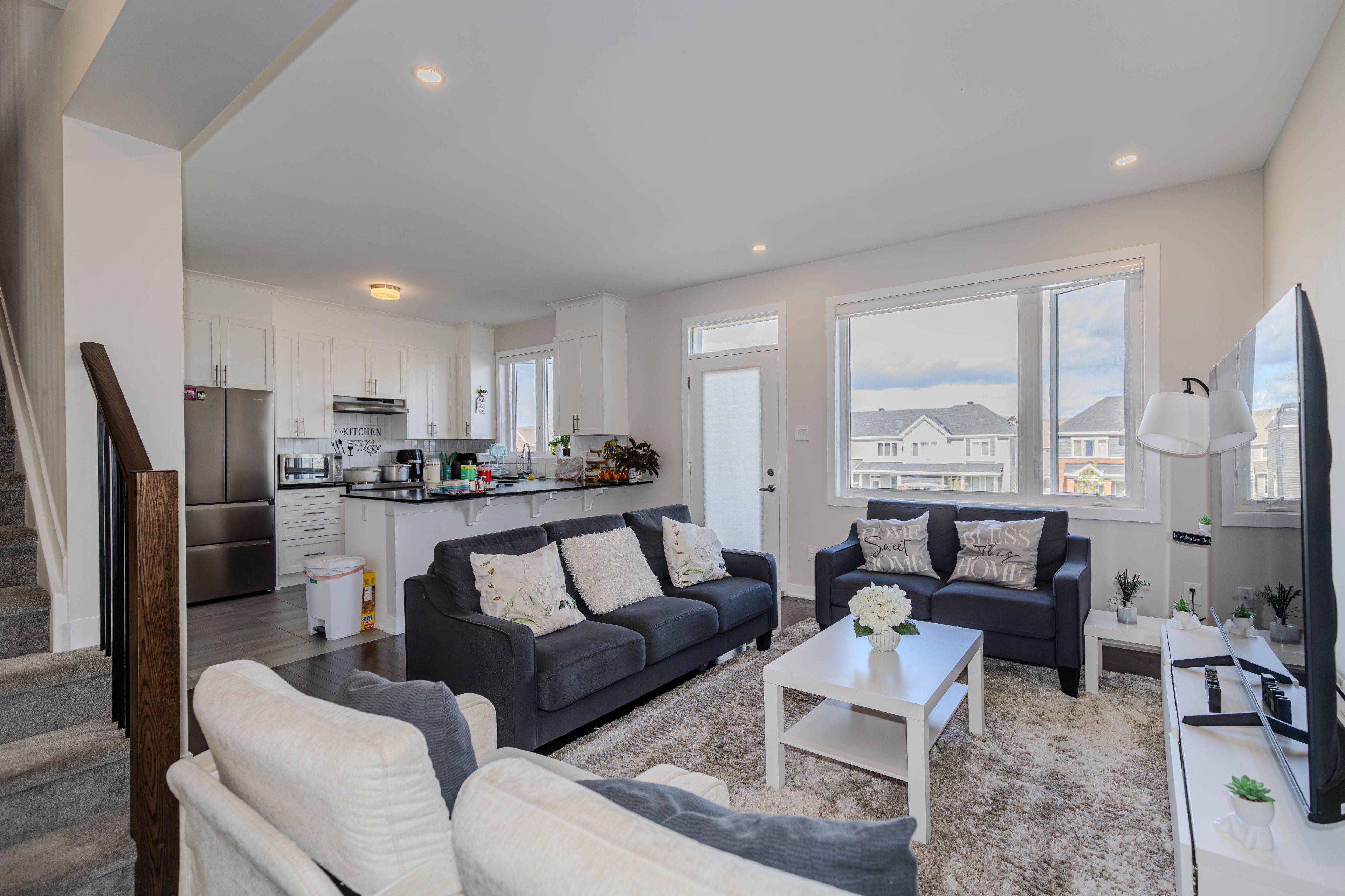 108 Beebalm CRES, Barrhaven, ON K2J 7G5
