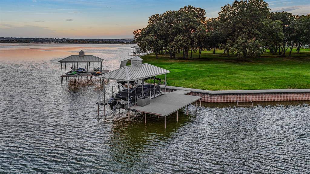28 Victoria Drive, Rowlett, TX 75088