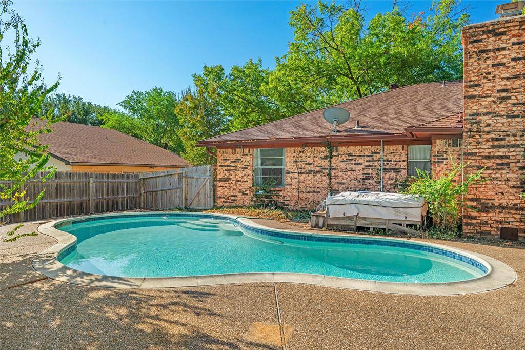 8413 Timberline Court, North Richland Hills, TX 76182
