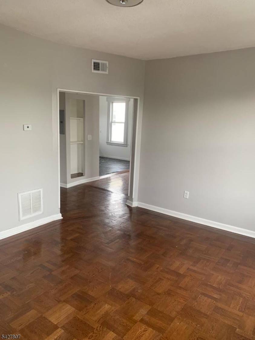 298 Clinton Pl, Newark City, NJ 07112
