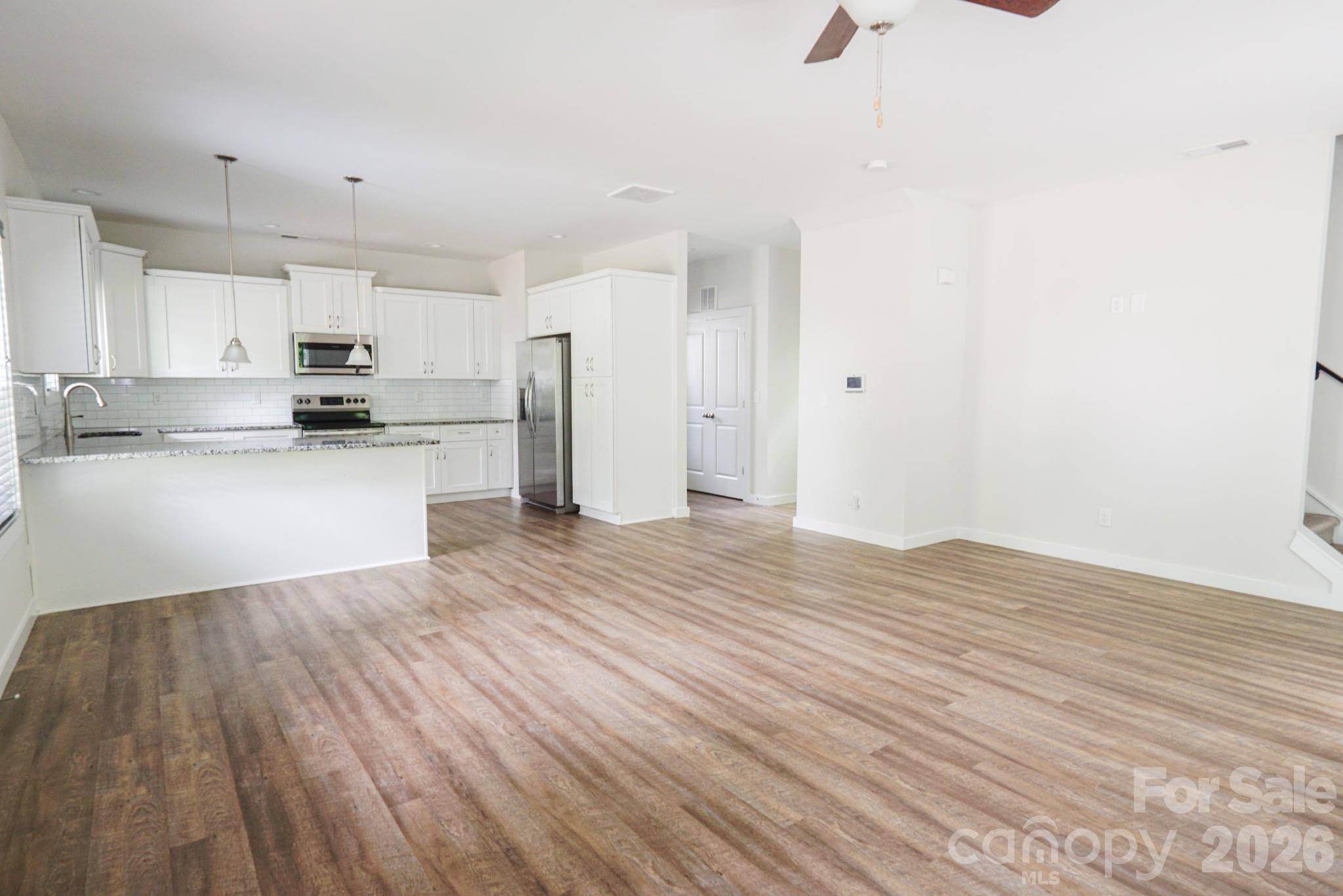 2908 Burgess DR, Charlotte, NC 28208