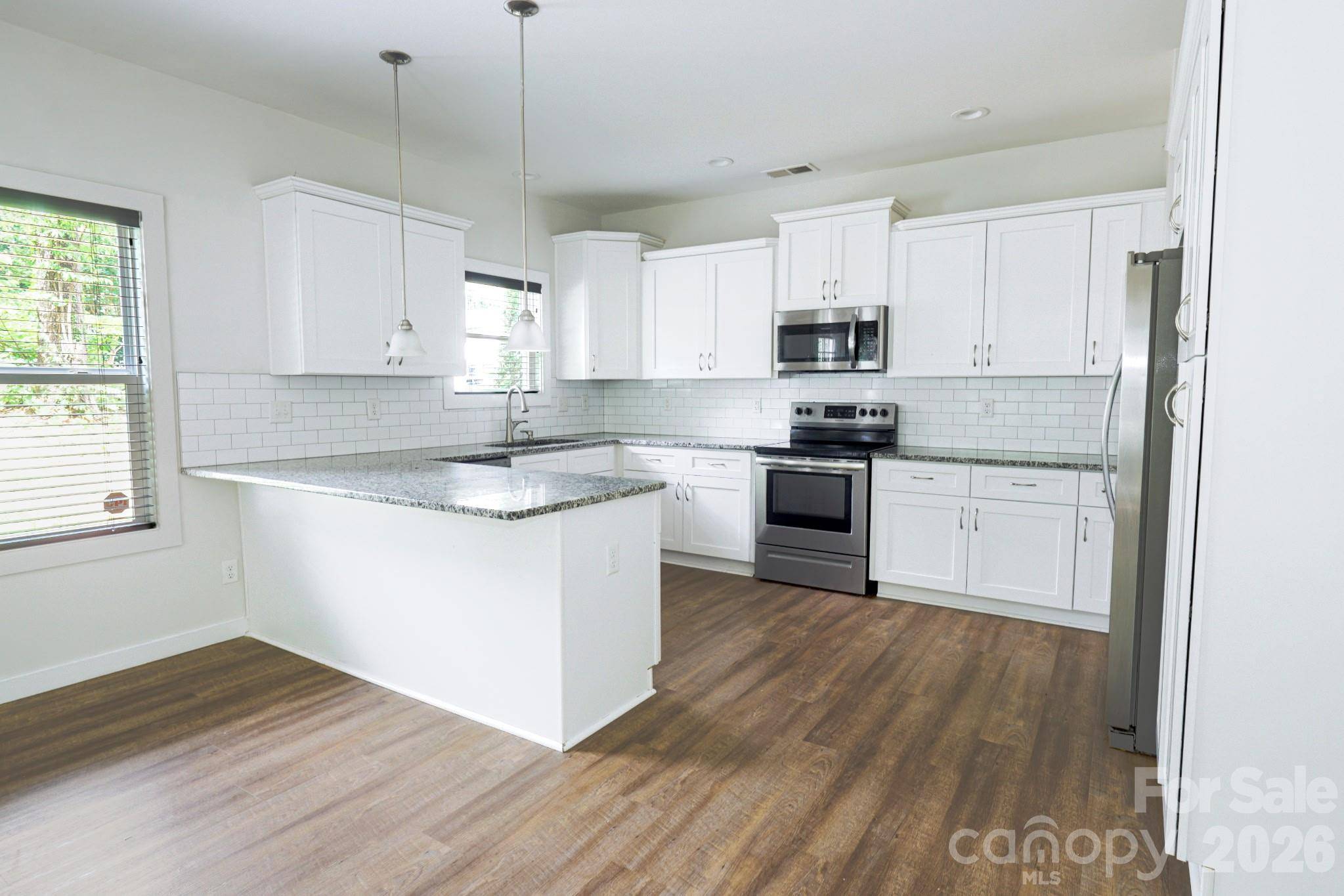 2908 Burgess DR, Charlotte, NC 28208