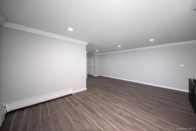 53 S Clinton AVE #W5, Bay Shore, NY 11706