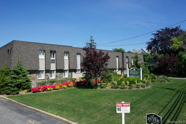 25 N Clinton AVE #2A, Bay Shore, NY 11706