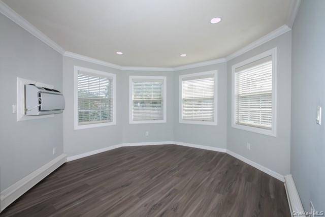 55 Fifth AVE #4, Bay Shore, NY 11706