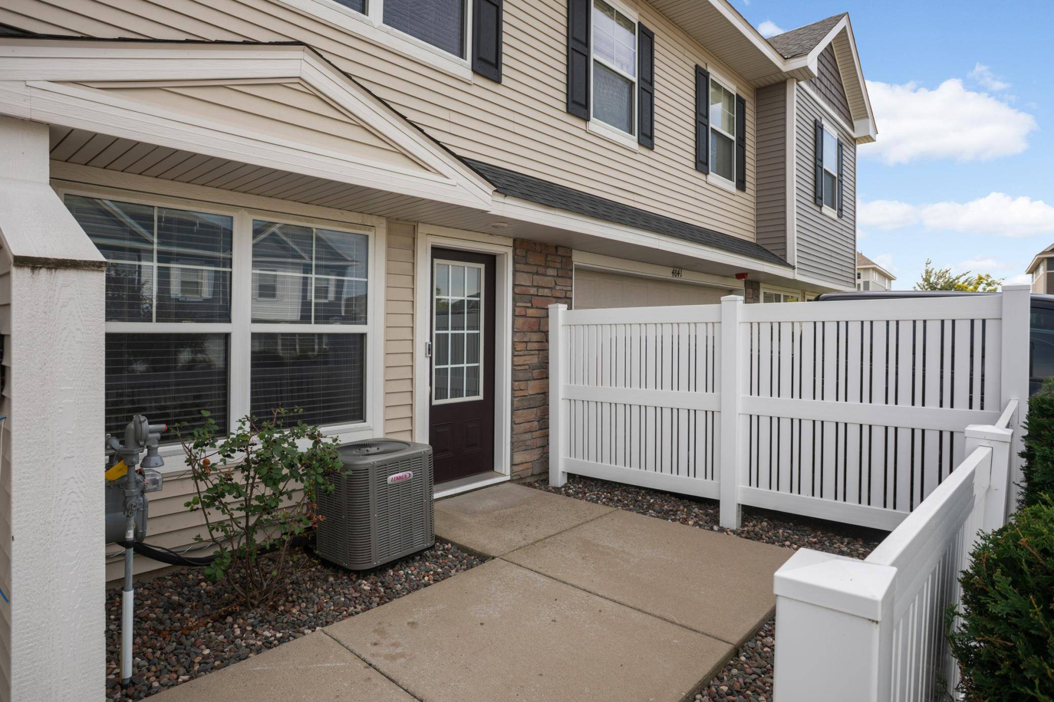 4839 Martingale DR, Woodbury, MN 55129
