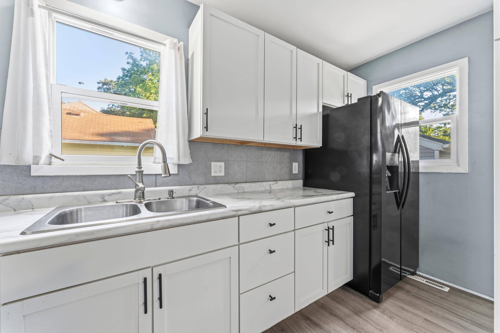 1202 11th ST NW, Austin, MN 55912