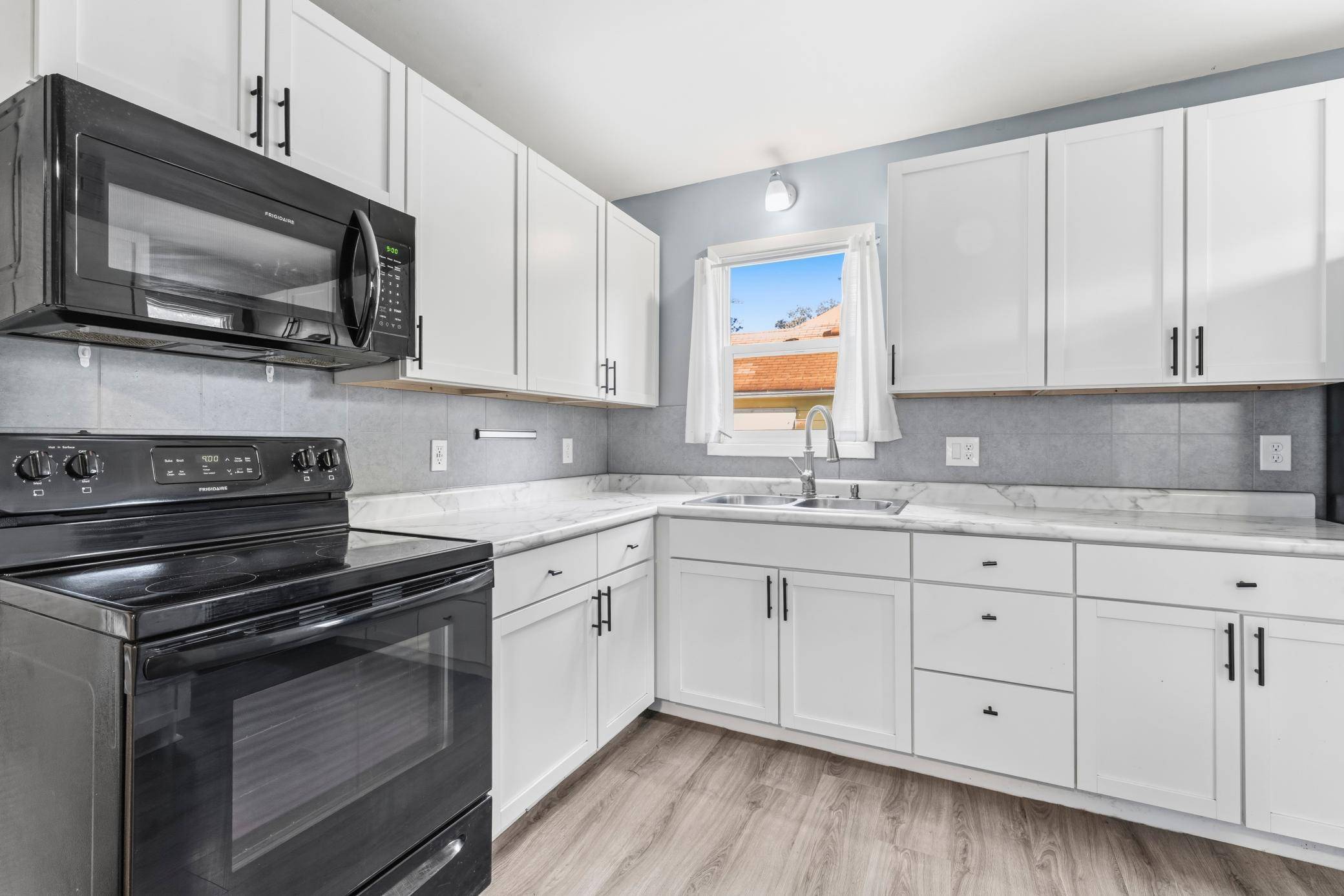 1202 11th ST NW, Austin, MN 55912