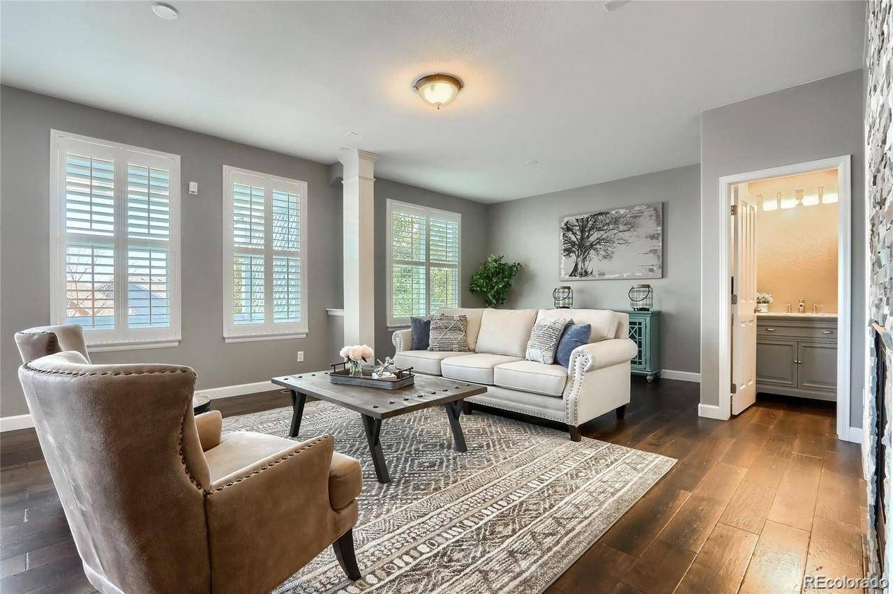 5289 Windflower LN, Highlands Ranch, CO 80130