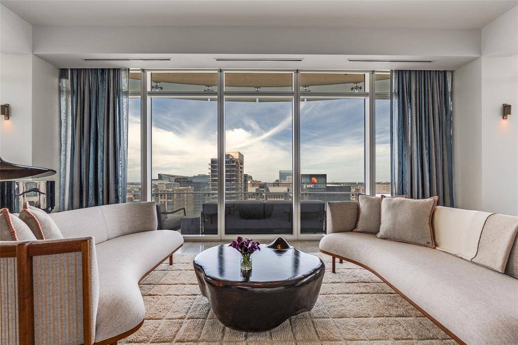 1918 Olive Street #2401, Dallas, TX 75201