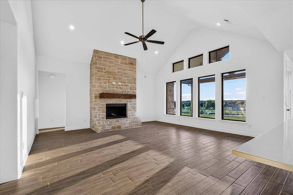 1016 Brock Heights Court, Brock, TX 76087