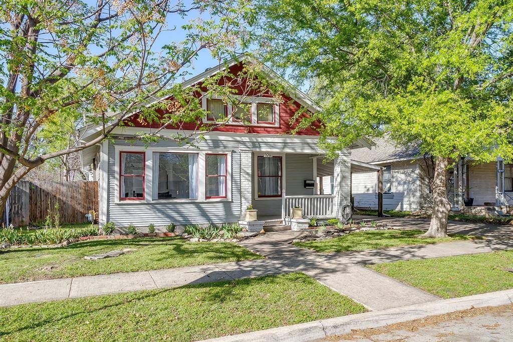 1014 W Arlington Avenue, Fort Worth, TX 76110
