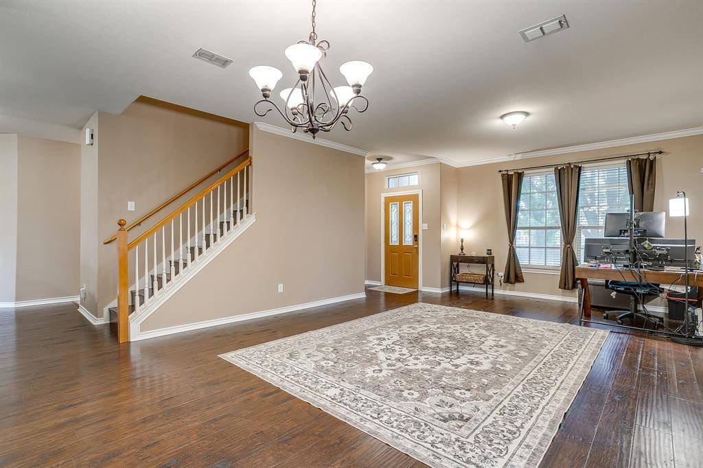 1607 Willow Lane, Cedar Hill, TX 75104