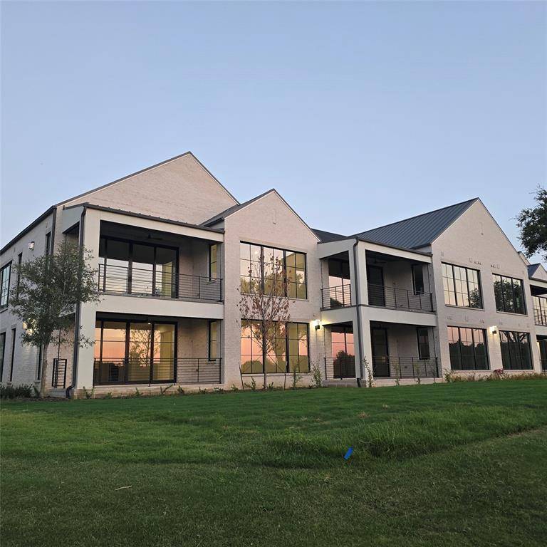 340 O Connor Ridge Boulevard #12, Irving, TX 75038
