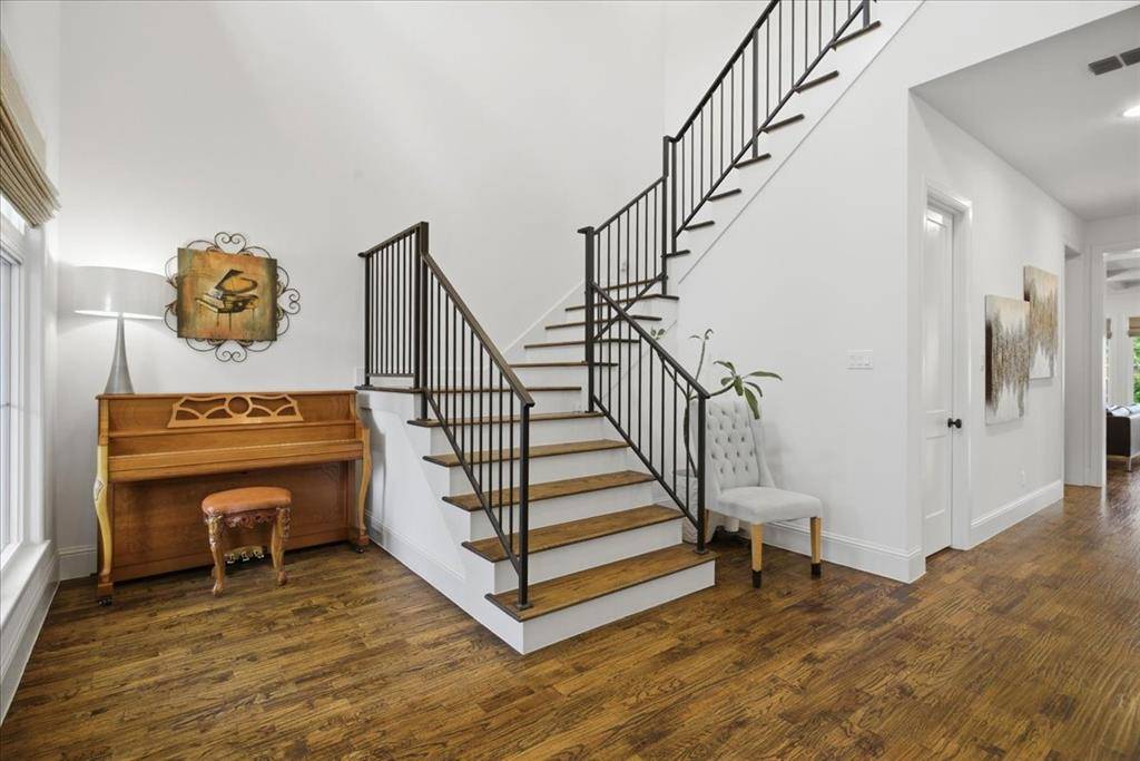 520 Point Vista Drive, Aledo, TX 76008