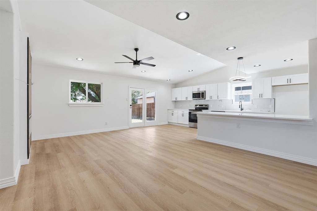 2506 Timberlake Drive, Irving, TX 75062