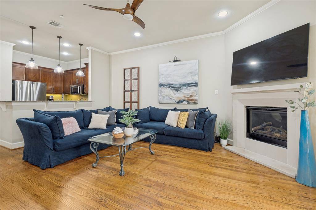 7333 Valley View Lane #304, Dallas, TX 75240