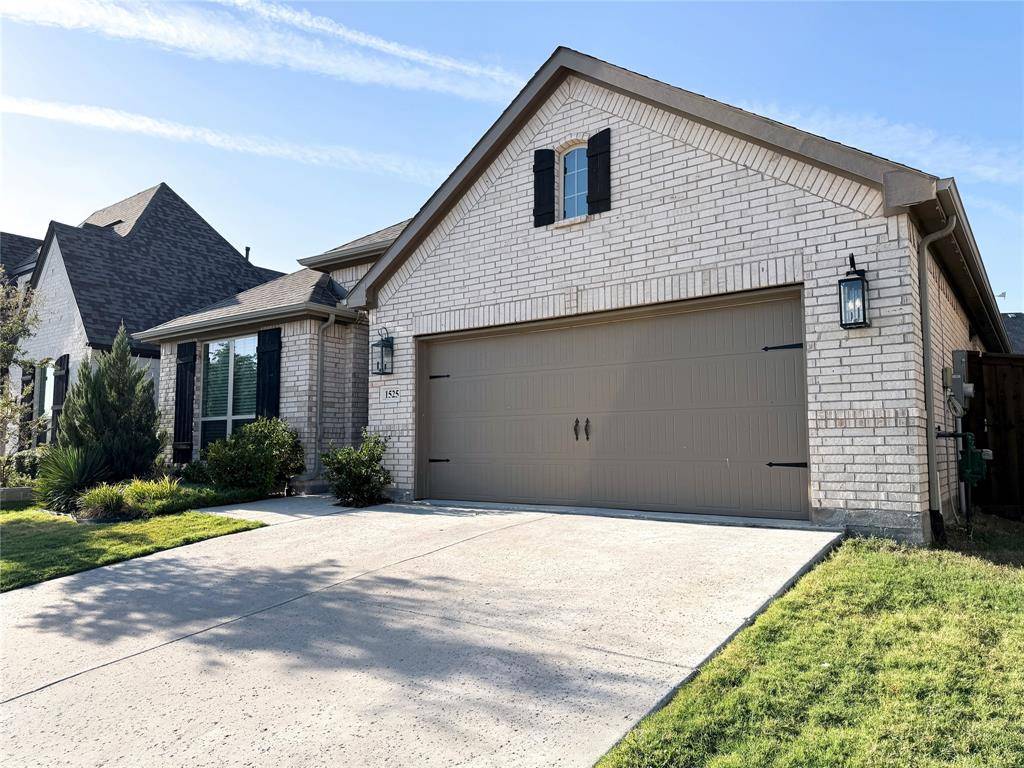 1525 Jocelyn Drive, Fort Worth, TX 76052