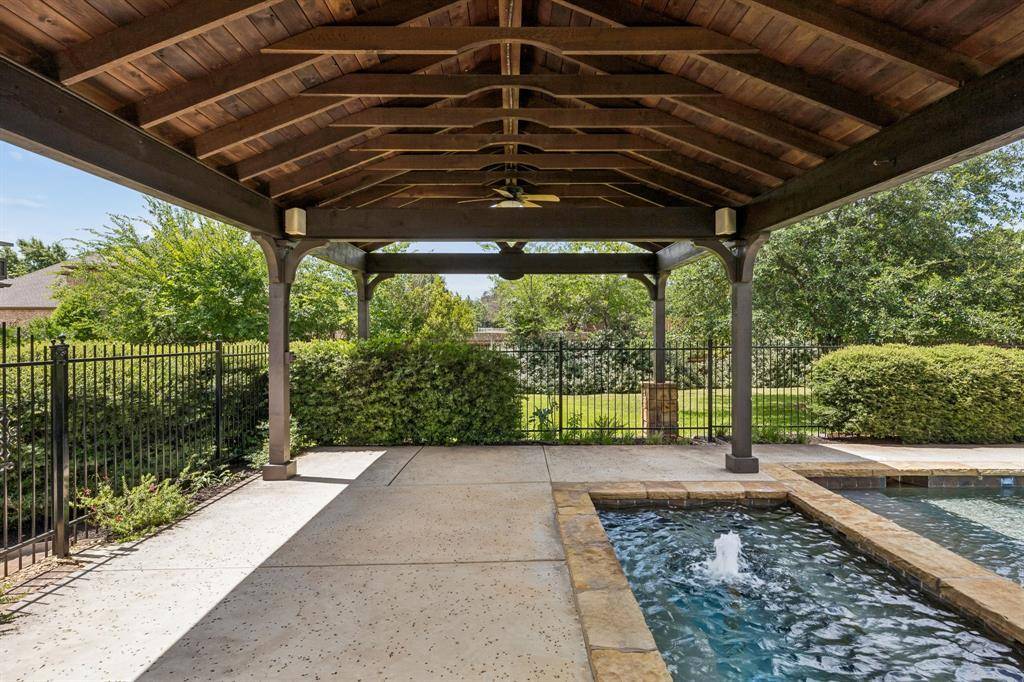 2012 Woodbine Circle, Southlake, TX 76092
