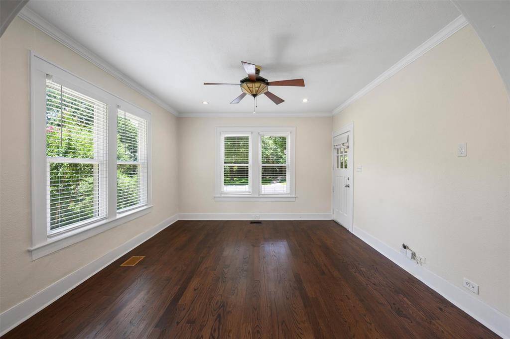 5720 Tremont Street, Dallas, TX 75214
