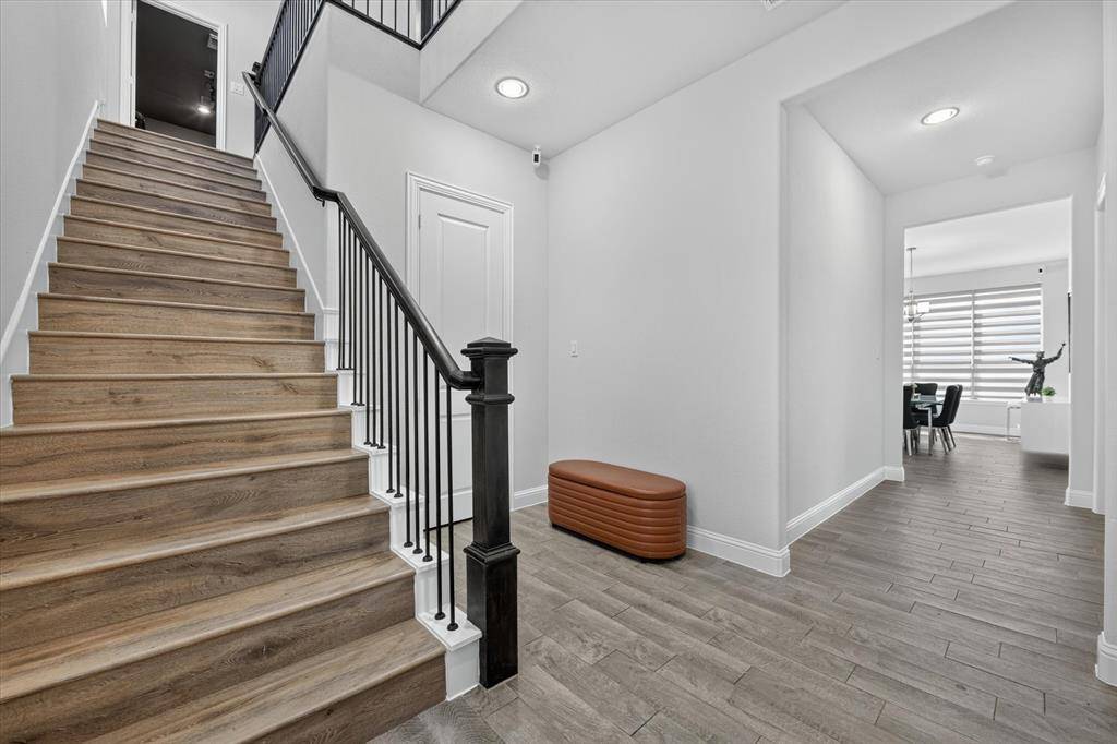 12728 Royal Oaks Lane, Farmers Branch, TX 75234