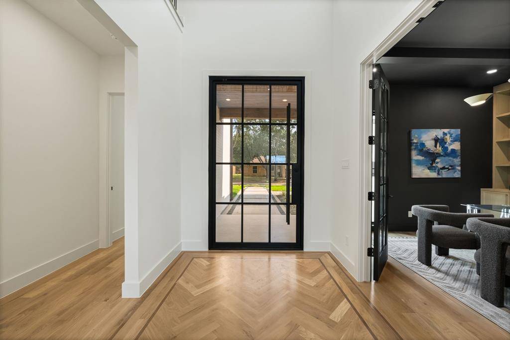 3723 Manana Drive, Dallas, TX 75220