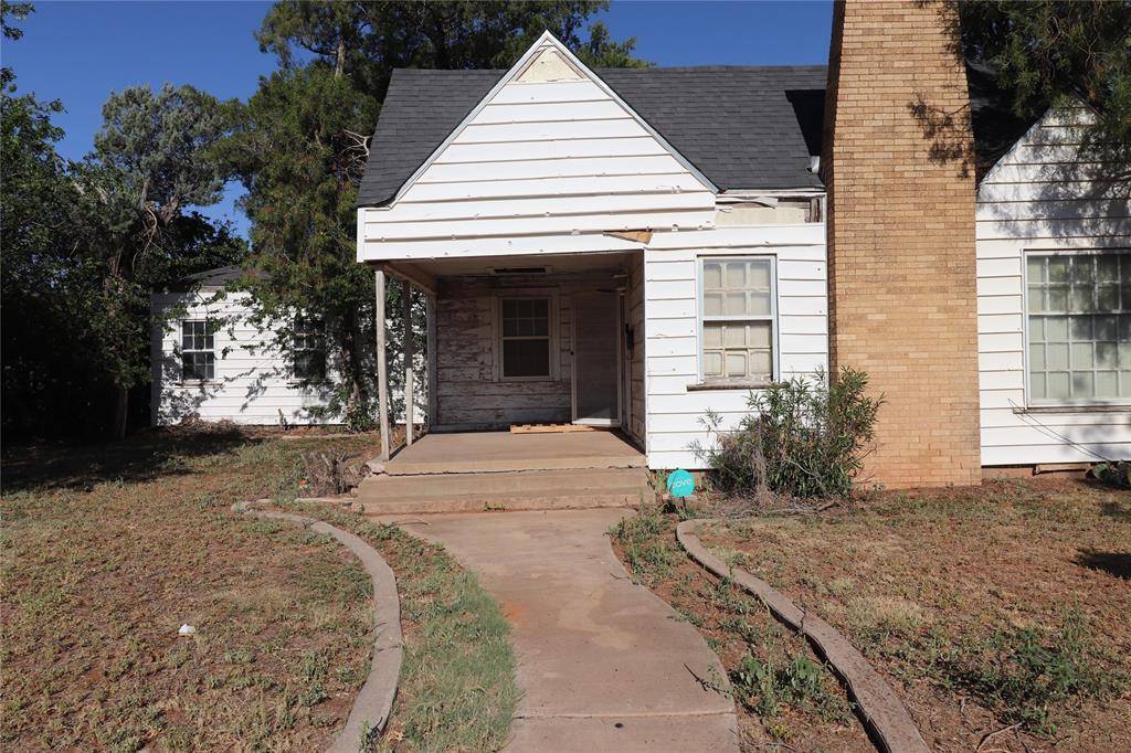 1402 Avenue K, Anson, TX 79501