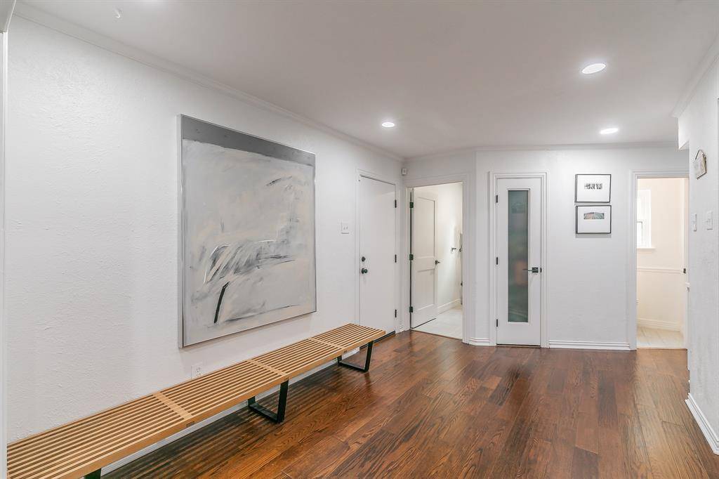 8559 S Mediterranean Circle, Dallas, TX 75238