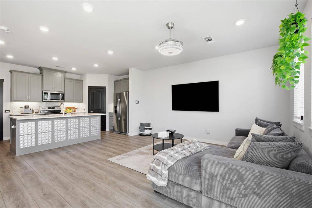 3721 Pine Leaf Lane, Prosper, TX 75078