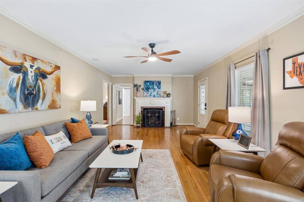 1147 N Windomere Avenue, Dallas, TX 75208