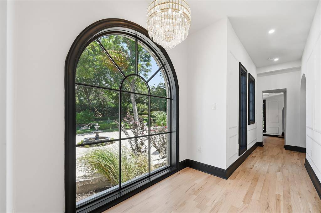 6941 Gaston Avenue, Dallas, TX 75214