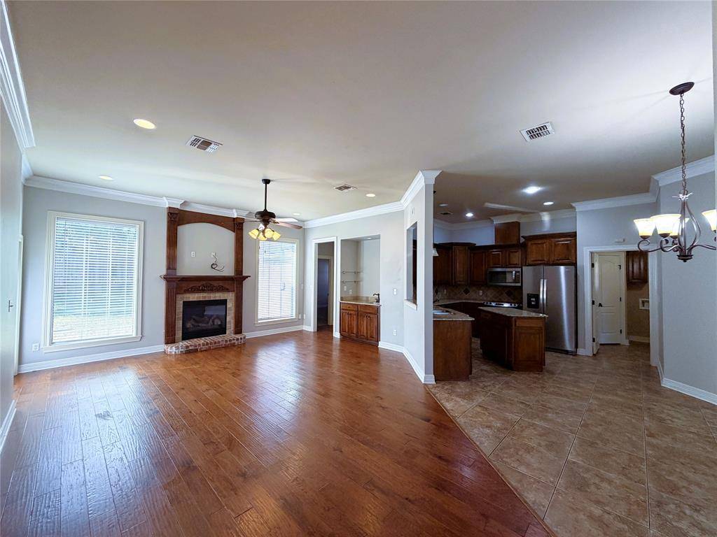 338 Wood Springs, Haughton, LA 71037