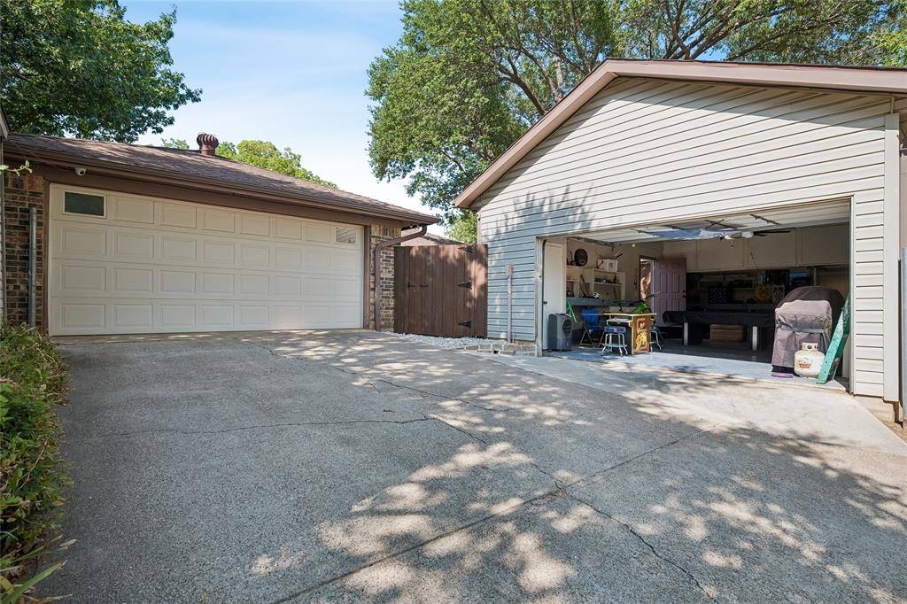 1105 Wood Creek Circle, Flower Mound, TX 75028