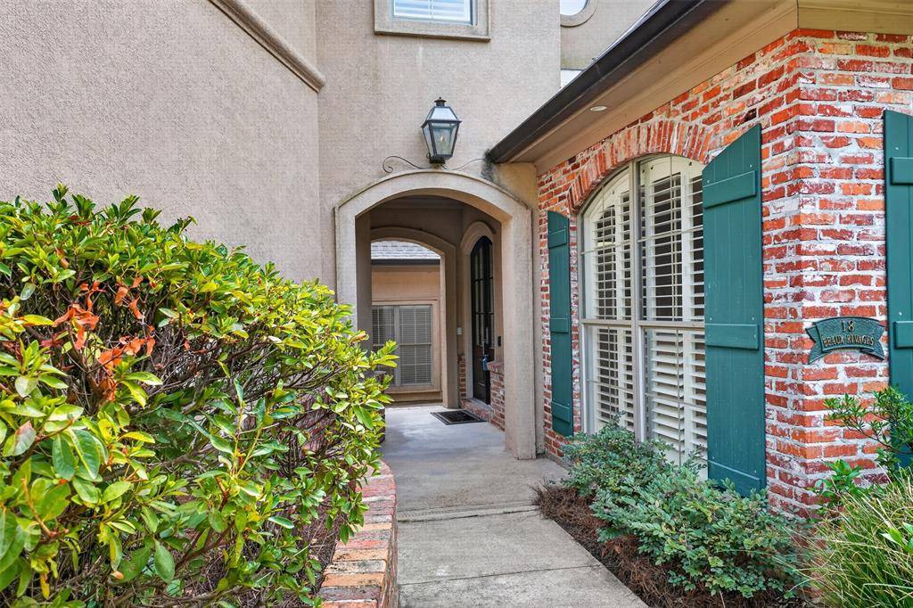 18 Beaux Rivages Drive, Shreveport, LA 71106