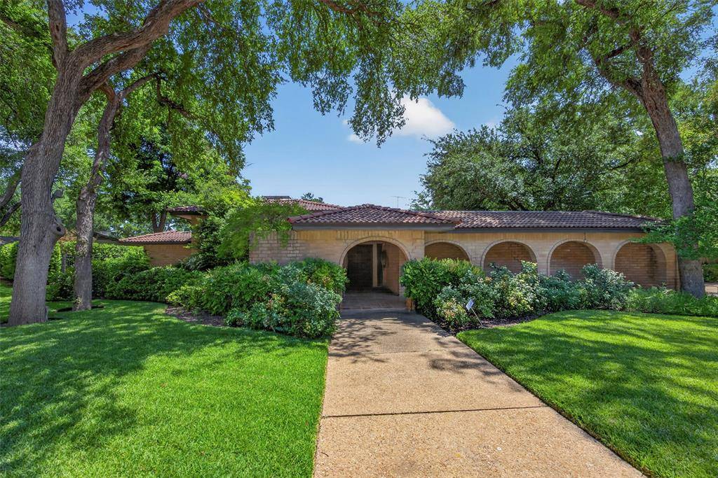 4204 Ledgeview Road, Fort Worth, TX 76109