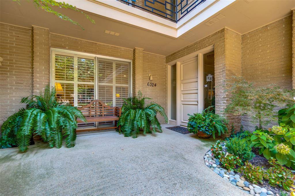 6324 Bandera Avenue #B, Dallas, TX 75225