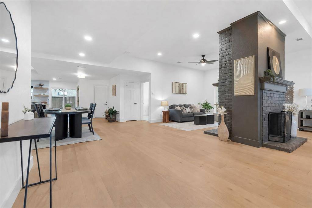 3400 Sailmaker Lane, Plano, TX 75023