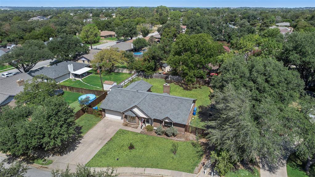 2809 Sarah Drive, Pantego, TX 76013